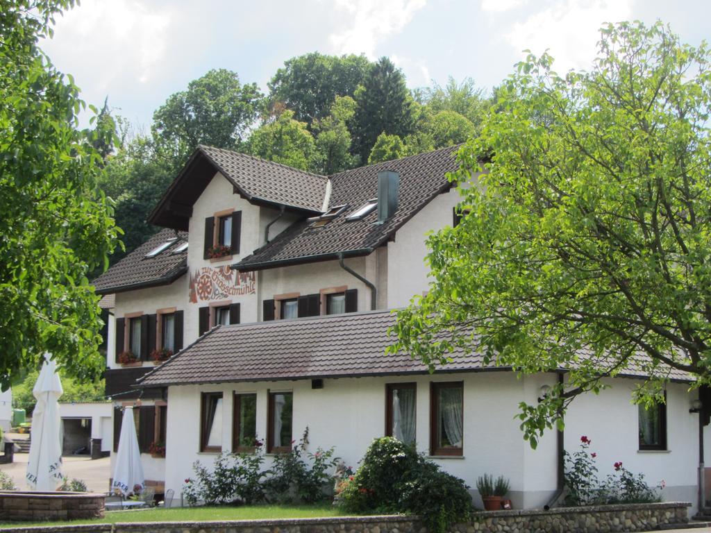 Gasthaus Zur Graesselmuehle Sasbach  部屋 写真